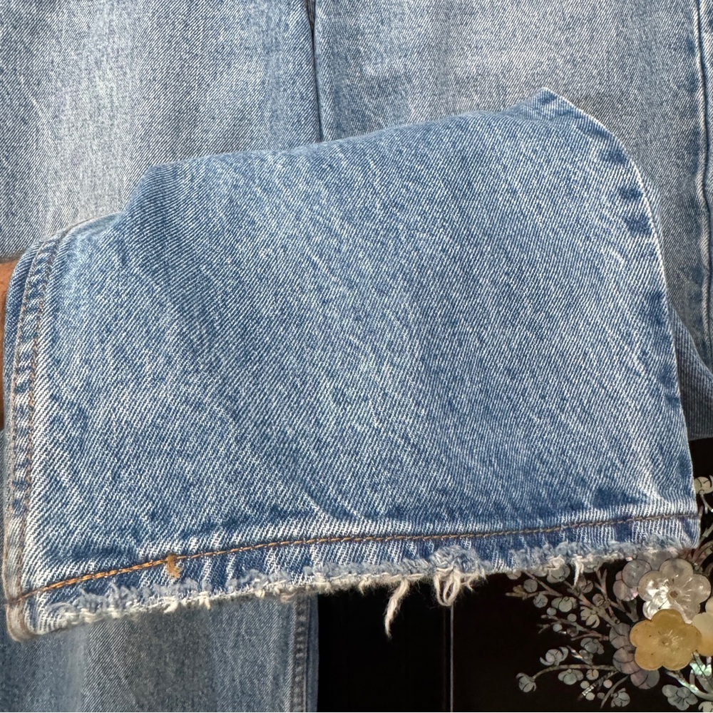 Levi’s Low Loose Raw Hem Straight Leg Jeans W27 L30 - Picture 3 of 10
